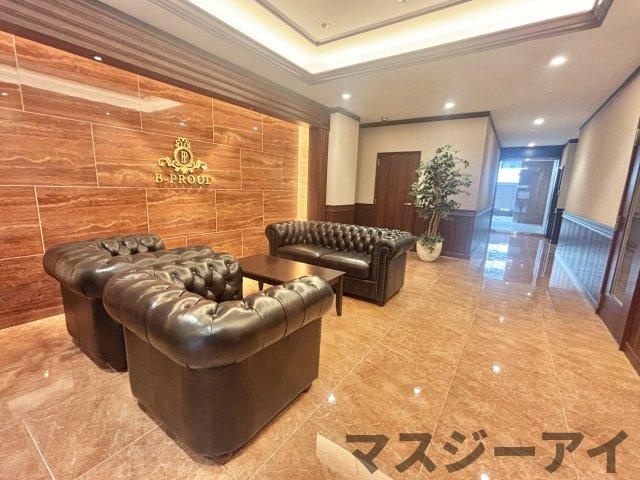 B-PROUD天満橋のロビー