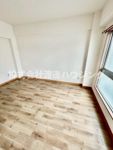 南千里ハイツの洋室