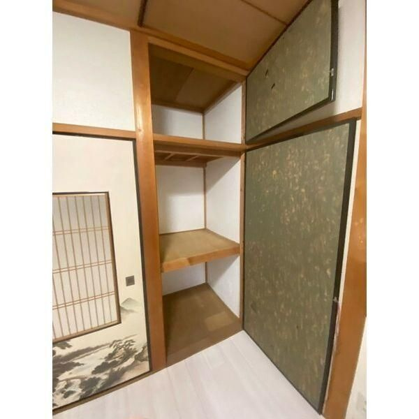 野村中町7丁目貸家の寝室