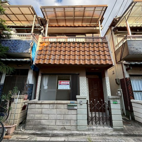 岸和田3丁目　貸家のエントランス