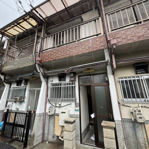 枚方市東山1丁目貸家の外観