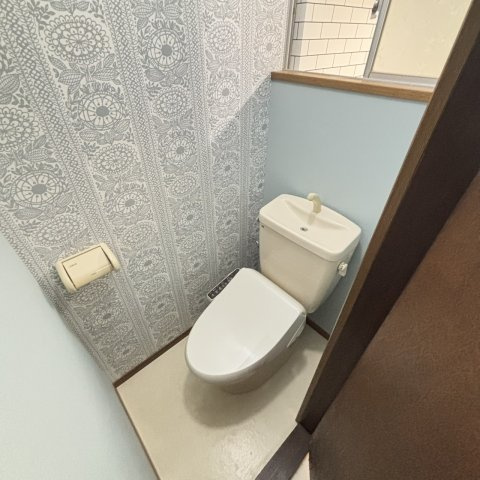 枚方市東山1丁目貸家のトイレ