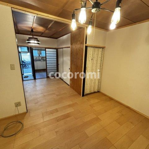 黄金野リノベテラスの居間・リビング