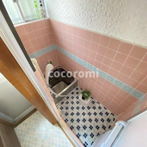 門真市上野口町貸家の浴室