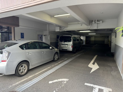 【駐車場】 | ロイヤル磯上