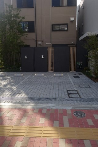 ルフォンプログレ上野御徒町の駐車場