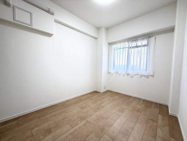 【和室】 | グランシャリオ可部中央 | リビング横の和室はくつろぎスペースにもなりますよ。