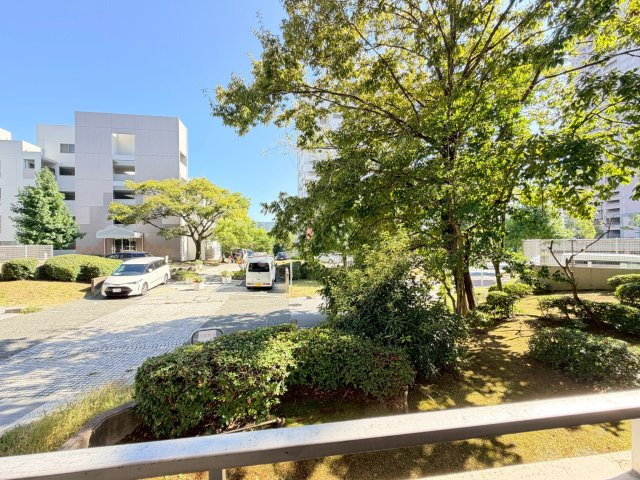 【展望】 | 【新規リフォーム】エイシティヒルズアリーナⅢ番館 | 前面棟が無いので、陽差しを存分に受けられます！