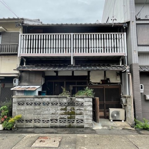 岐阜市千手堂南町１丁目の倉庫