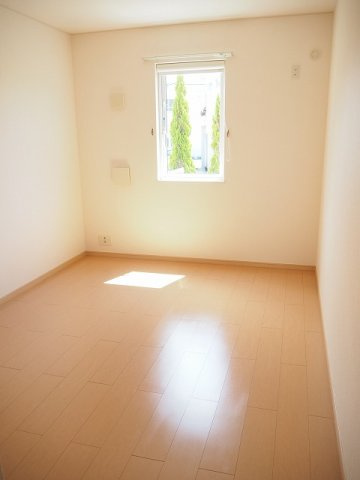 システィーナの内装|明るい色調の室内です