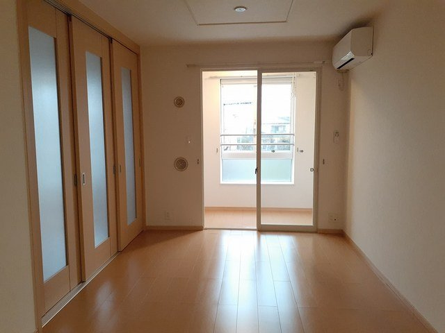 ローレルＮＳ　Ⅴの居間・リビング|ゆったりとしたリビングです