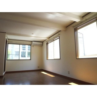 【居間・リビング】 | 三軒茶屋2丁目戸建