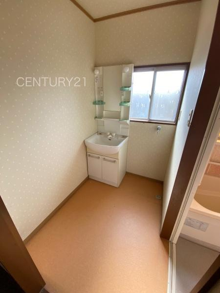 前橋市青柳町中古一戸建ての独立洗面台