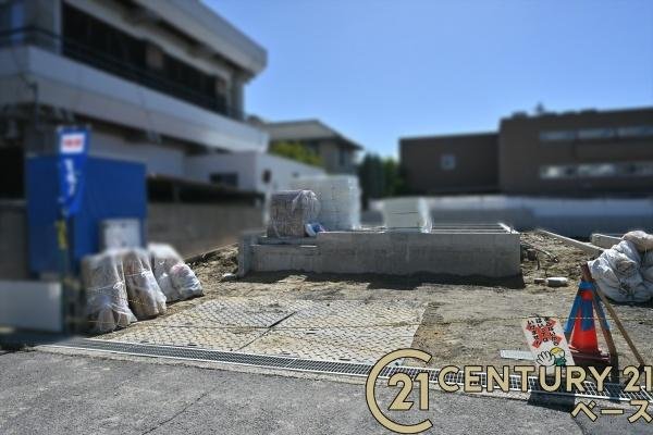 奈良市藤ノ木台３丁目 ２号棟 ／新築一戸建の駐車場|■現地撮影写真■駐車スペース２台分完備！