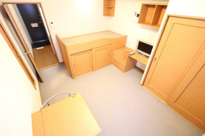 【居間・リビング】 | レオパレスＣｏｎｆｏｒｅｓｔｏ | １Fはフローリング仕様・２Ｆは絨毯仕様になります。