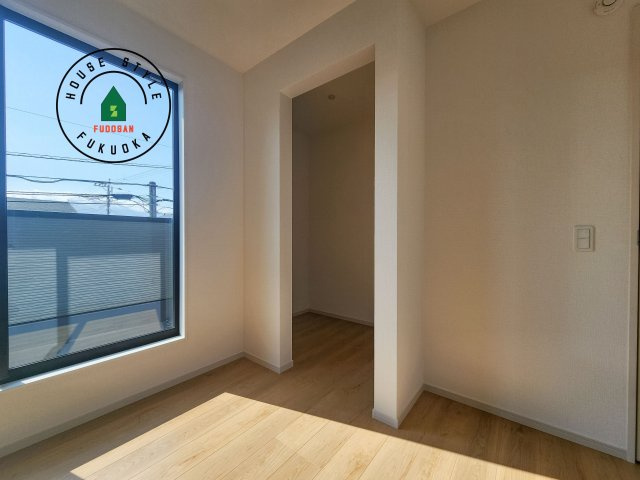 糸島市潤3丁目第3-5棟（3号棟）　の収納|洋服や大きな荷物が多い方や人数の多いご家族などは、一般的なクローゼットよりもウォークインクローゼットのほうが使い勝手が良いです。