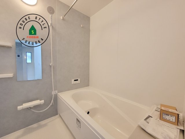 春日市惣利4丁目第1-1棟（1号棟）の浴室|1日の疲れを癒してくれる広々バスルーム。雨の日のお洗濯にも大活躍な浴室乾燥機付です！