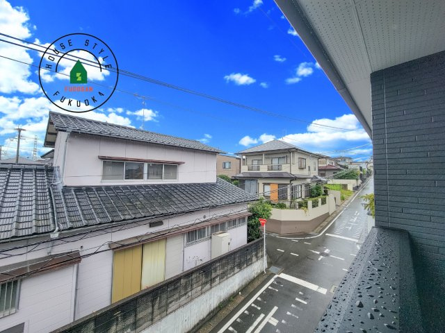 春日市惣利4丁目第1-1棟（1号棟）の展望|窓から緑が見える物件も魅力的です。