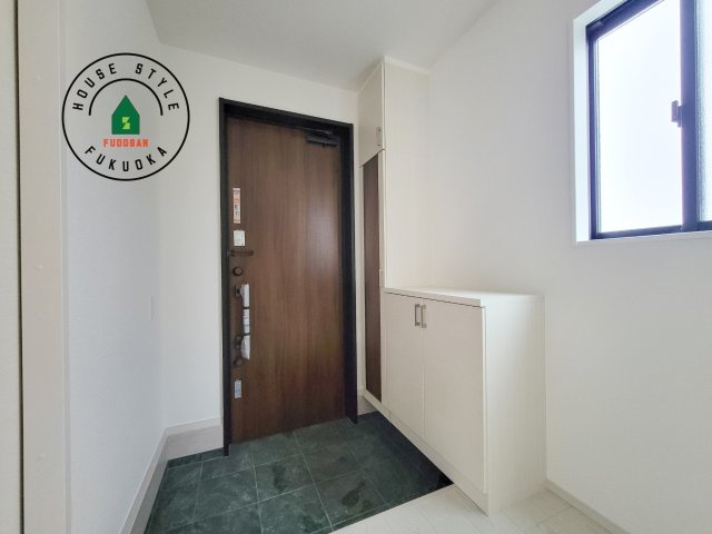 春日市惣利4丁目第1-1棟（1号棟）の防犯設備|二重ロックでしっかり防犯対策ができます。