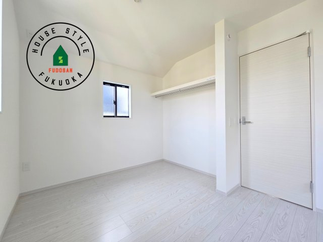 福岡市南区柳河内2丁目第2-2棟（1号棟）の子供部屋|穏やかな光が差し込む室内には、穏やかな時間が流れます。