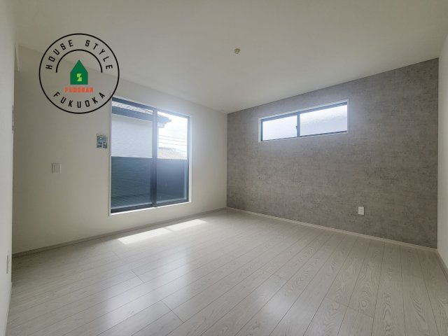 糟屋郡志免町別府2丁目第1-2棟（2号棟）の寝室|主寝室には収納力に優れたクローゼットがありますので、お部屋もすっきり片付きます。