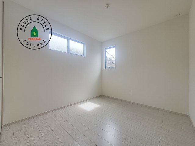 糟屋郡志免町別府2丁目第1-2棟（2号棟）の洋室|採光良好な洋室は全居室、複層ガラスの遮熱効果と断熱効果で、一年中快適に過ごせます。