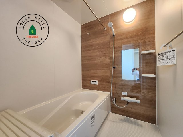 N・福岡市東区美和台4丁目第3-2棟（2号棟）の浴室|1日の疲れを癒してくれる広々バスルーム。雨の日のお洗濯にも大活躍な浴室乾燥機付です！