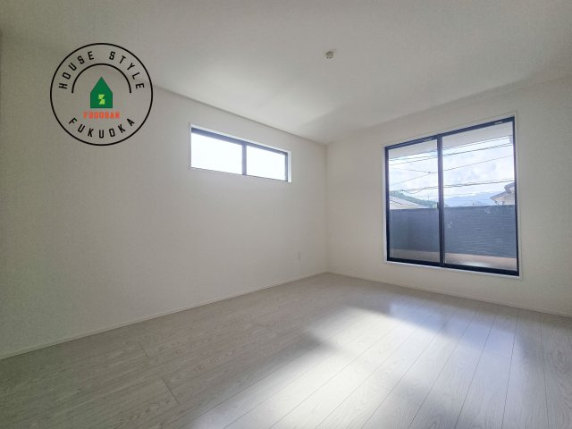 春日市白水ヶ丘2丁目第3-3棟（2号棟）の寝室|主寝室には収納力に優れたクローゼットがありますので、お部屋もすっきり片付きます。