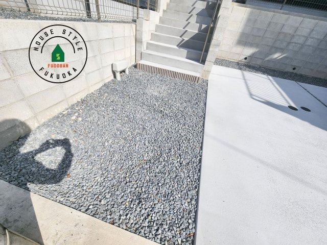 春日市白水ヶ丘2丁目第3-3棟（3号棟）の庭|お庭で自由な時間を過ごせます。