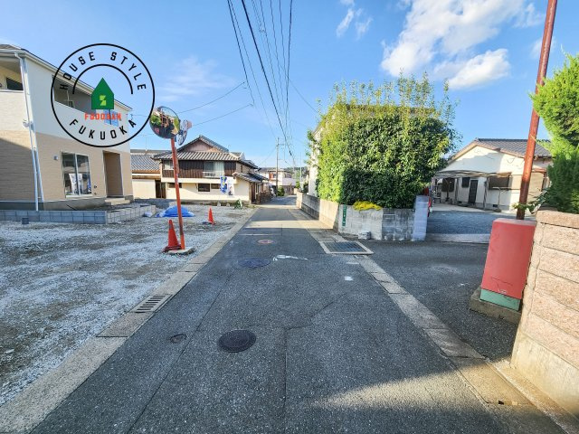 糟屋郡篠栗町田中1丁目第1-4棟（2号棟）の前面道路含む現地写真|前面道路です。
