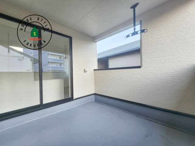 糟屋郡篠栗町田中1丁目第1-4棟（3号棟）のバルコニー|バルコニーに自分のこだわりをもたせる。120％自由自在のバルコニー。もちろんお洗濯物を干す、ゴミを一時保管するなどもおまかせください。バルコニーを多目的スペースとして考えてみましょう。