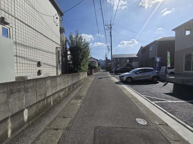 糟屋郡篠栗町田中1丁目第1-4棟（3号棟）の前面道路含む現地写真|前面道路です。
