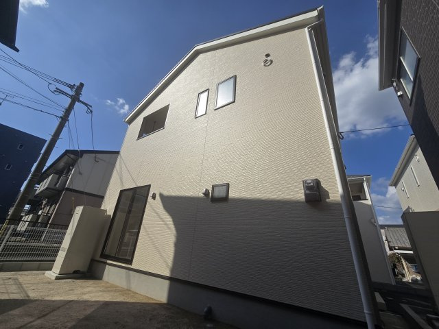 糟屋郡篠栗町田中1丁目第1-4棟（3号棟）の外観|こちらの物件が少しでも気になるようでしたら、お気軽にお問合せください。人生でいちばん大きなお買い物ですので、ゆっくりご見学ください。ネット上の画像と実際の見学では、リアル感がまるで違います。