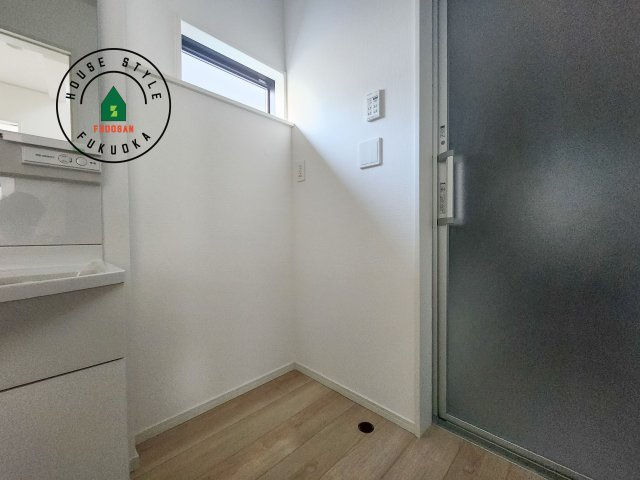 糟屋郡篠栗町田中1丁目第1-4棟（3号棟）のランドリースペース|ランドリースペースは広さもたっぷり。