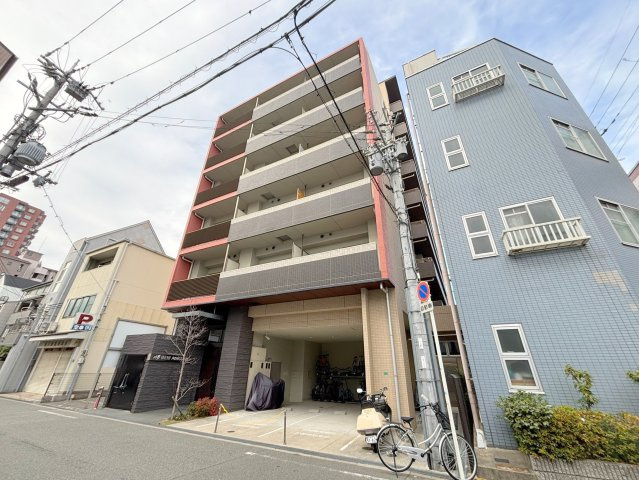 W.O.B.MIKUNIの外観