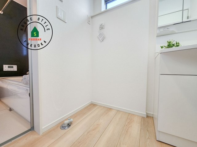 福岡市西区今宿町第2-2棟(1号棟)のランドリースペース|ランドリースペースは広さもたっぷり。