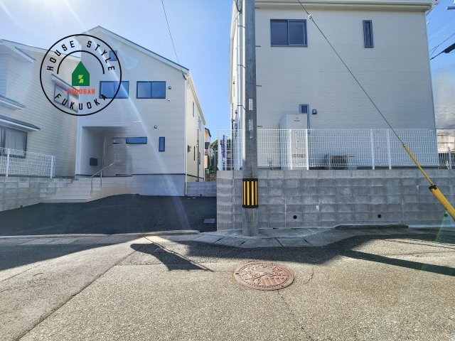 福岡市西区今宿町第2-2棟(2号棟)の前面道路含む現地写真|見学の時間などお気軽にお問い合わせ下さい。