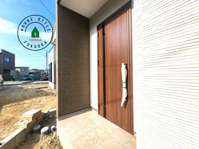 福岡市城南区友丘4丁目第1-3棟（2号棟）の外観：施工例|おでかけの時も帰った時も、「我が家」を最初に感じでもらえる素敵な空間に。