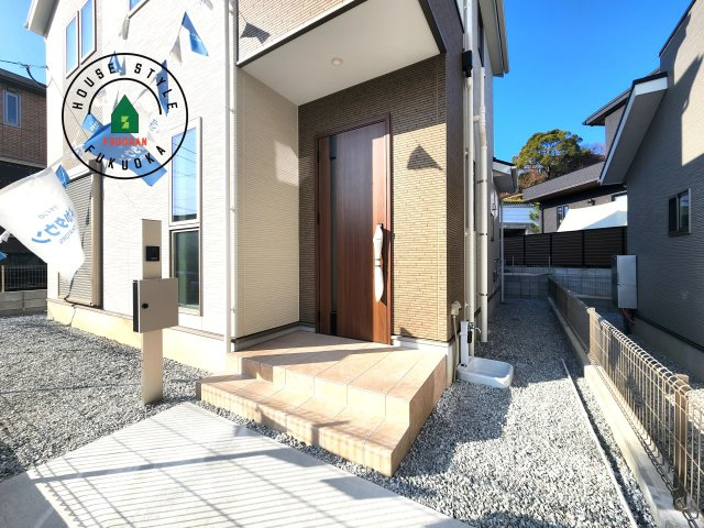 糟屋郡志免町片峰中央4丁目第1-2棟（1号棟）の玄関|おでかけの時も帰った時も、「我が家」を最初に感じでもらえる素敵な空間に。