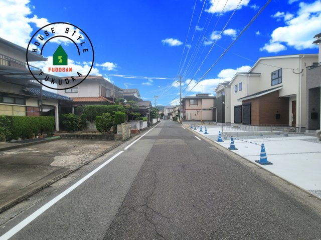 糟屋郡篠栗町和田4丁目第2-3棟（3号棟）の前面道路含む現地写真|前面道路です。