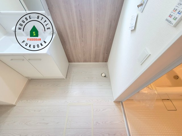 福岡市南区柏原1丁目第12-2棟（2号棟）のランドリースペース|ランドリースペースとなります。広々して有効的にご使用できます。 