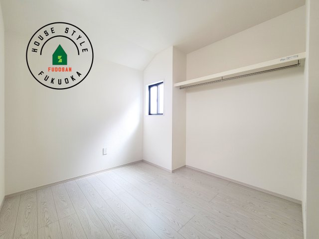 福岡市南区和田2丁目第1-2棟（2号棟）の洋室|採光良好な洋室は全居室、複層ガラスの遮熱効果と断熱効果で、一年中快適に過ごせます。