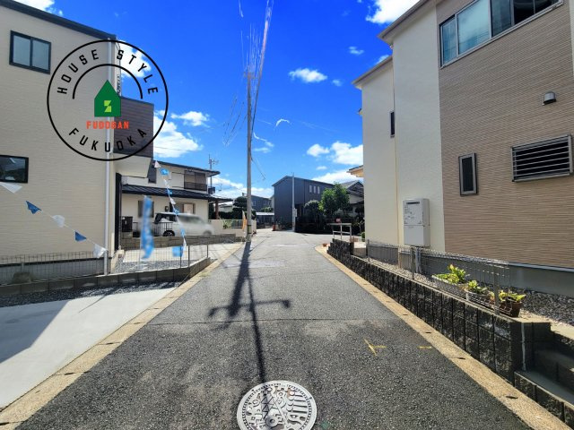 福岡市南区和田2丁目第1-2棟（2号棟）の前面道路含む現地写真|前面道路です。