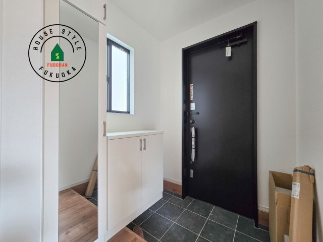 福岡市南区曰佐5丁目第2-4棟（3号棟）の防犯設備|二重ロックでしっかり防犯対策ができます。