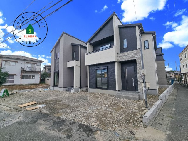 福岡市南区曰佐5丁目第2-4棟（3号棟）の前面道路含む現地写真|見学の時間などお気軽にお問い合わせ下さい。