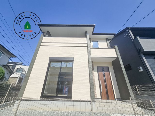 福岡市東区香住ケ丘5丁目第1-3棟（1号棟）の前面道路含む現地写真|見学の時間などお気軽にお問い合わせ下さい。