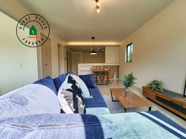 糟屋郡志免町大字吉原第3-1棟（1号棟）の居間・リビング|多くの時間を過すことになるリビングだからこそ、いつも穏やかな空間・解放感が味わえ毎日が充実します。