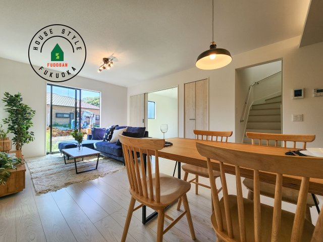 糟屋郡志免町大字吉原第3-1棟（1号棟）の居間・リビング|ご家族を近くに感じられる対面キッチンのLDK。会話もはずみそうですね。