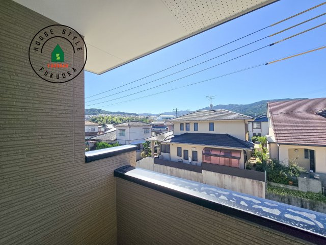 大野城市南ヶ丘6丁目第3-4棟（2号棟）の展望|窓から緑が見える物件も魅力的です。