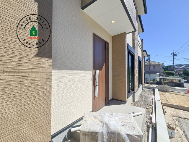 大野城市南ヶ丘6丁目第3-4棟（2号棟）の玄関|おでかけの時も帰った時も、「我が家」を最初に感じでもらえる素敵な空間に。